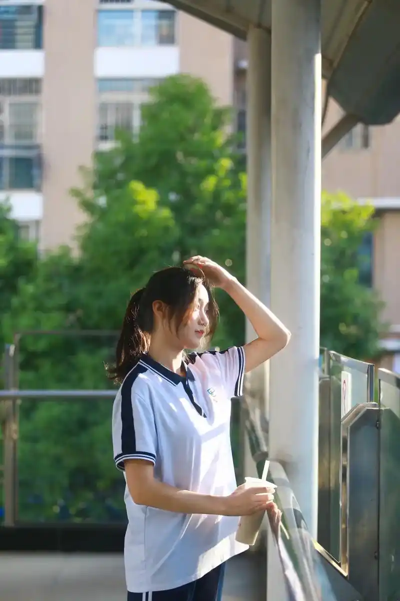 总有一天我也会想念我的十六岁#高中 #少女写真 #校服 - 抖音