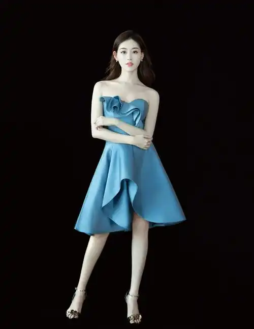 祝绪丹荷叶边礼裙性感图片