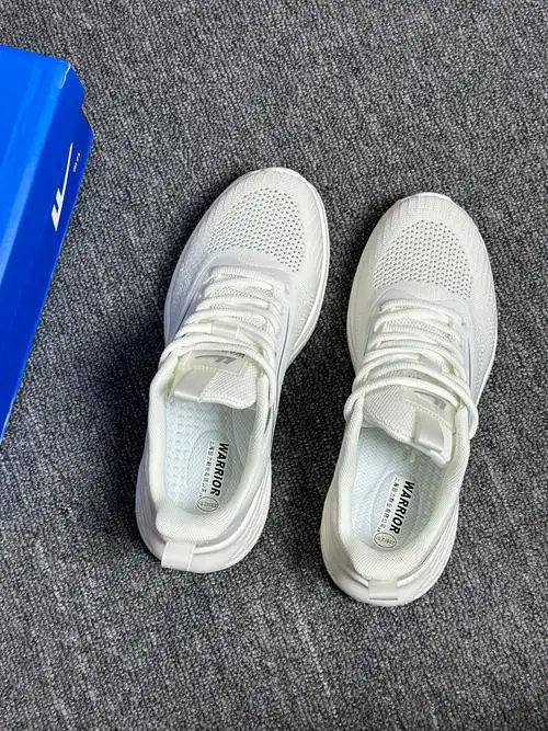 百元超轻的软底跑步鞋!好适合女孩子的一款跑鞋