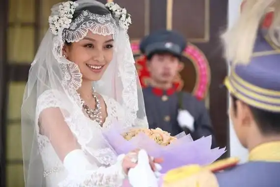 钟汉良齐芳 钟汉良结婚了吗 钟汉良的老婆是谁 钟汉良老婆是齐芳吗