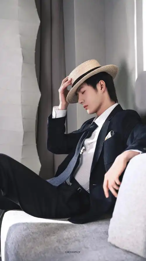 王一博巴黎时装周