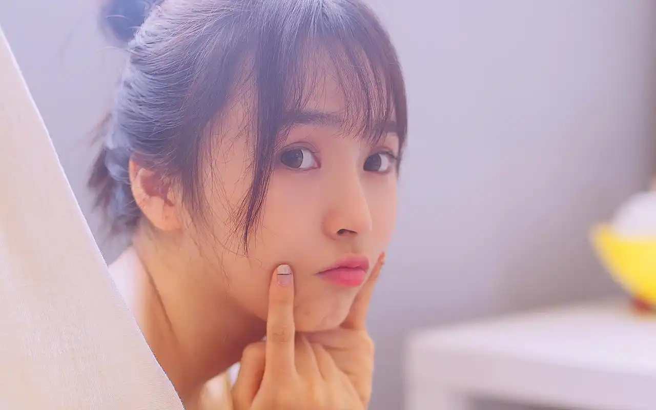 清新性感美女私房唯美写真图片壁纸