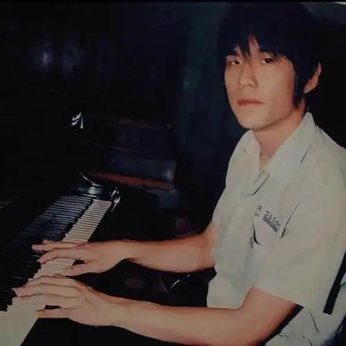 周杰伦早期有哪些好看的照片