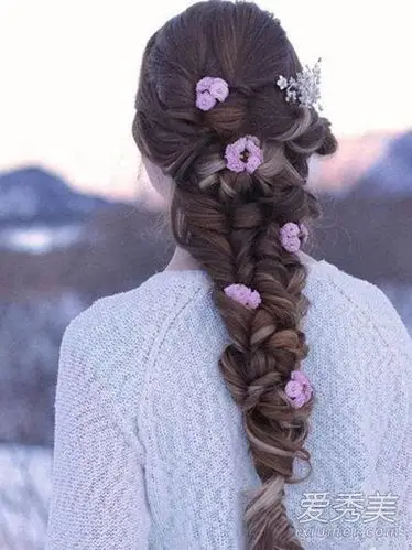 8款唯美鱼骨辫编发 长发及腰的妹子怎能错过它!