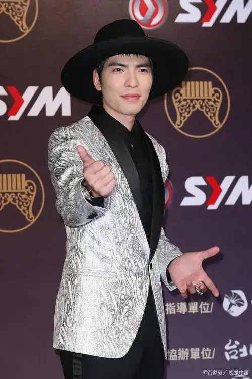 男明星谎报身高有多狠?169cm敢报176,被拆穿后直言很正常