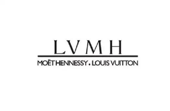 从洁肤,护肤到美容,彩妆,各种各样的女性产品都有,而且品牌也特别多