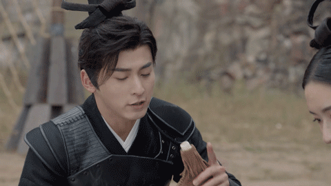 饰演方祁舞原身的王玉雯,也正是第二部中方祁墨爱而不得的风如澈.