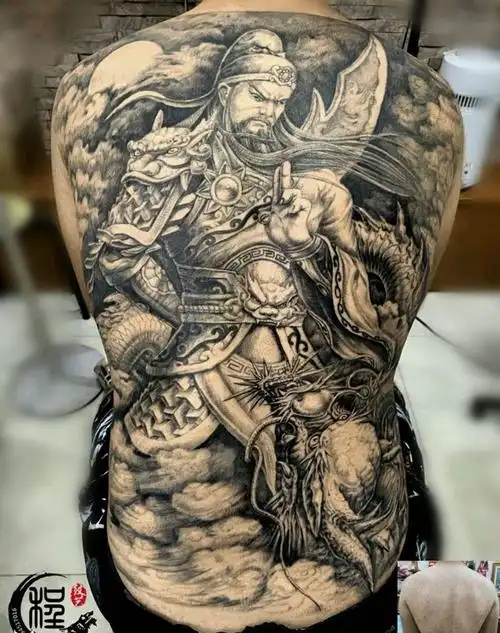 遮盖满背胎记关公纹身图片背部新传统纹身图案