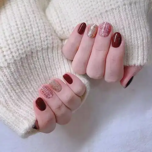 指甲图片美甲款式,指甲图片美甲款式流行(秋冬温暖治愈&显手白