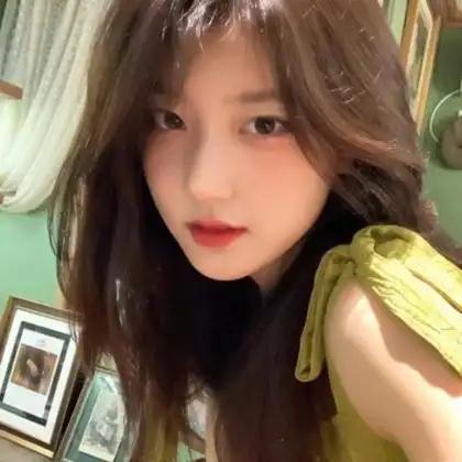 抖音女图片最火头像真人