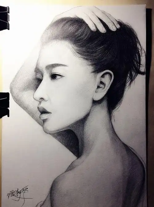 心跳唯美手绘#素描##手绘##唯美##艺术##清新##休闲##纯手绘##人像#