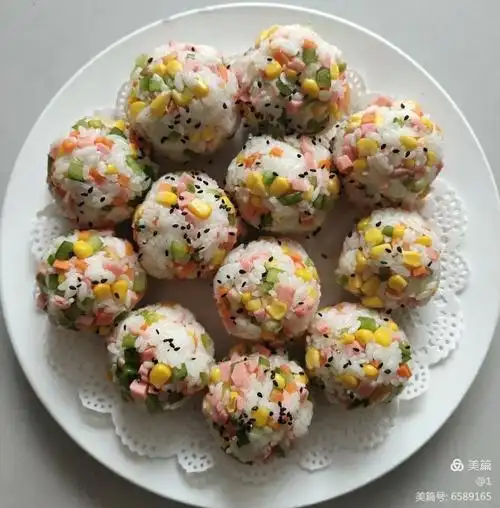 晚餐:五彩美丽饭团