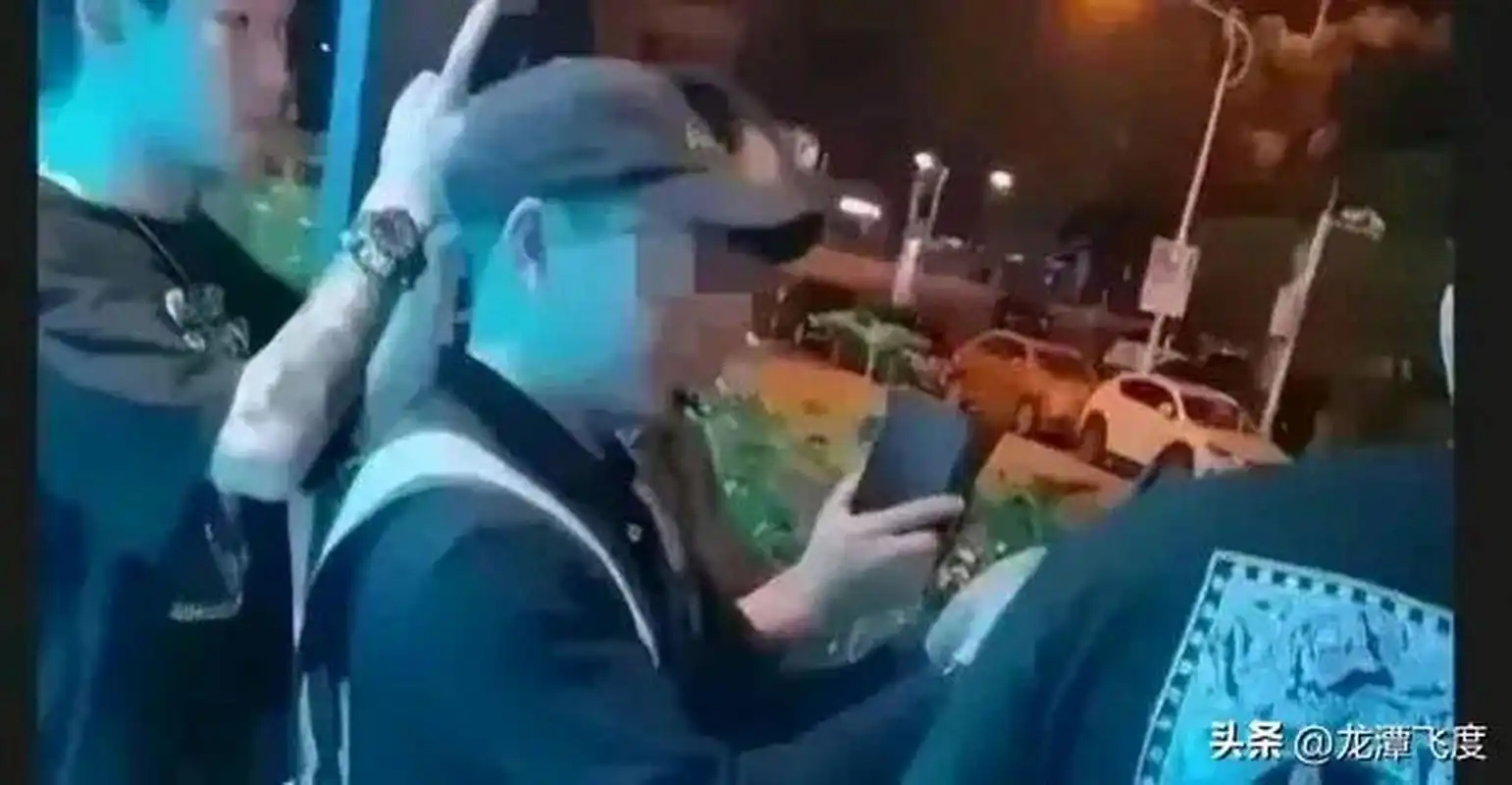 厦门路虎车内男女激战2小时事件原视频曝光,女主角颜值在线!