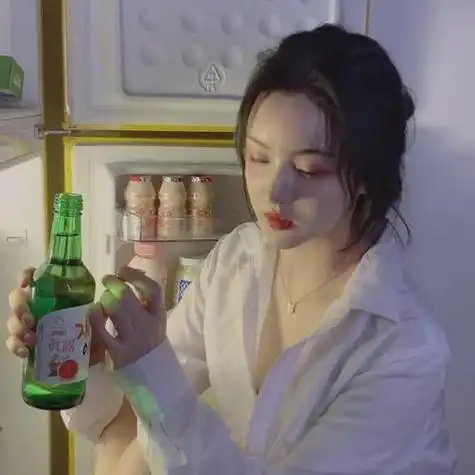 女生头像喝酒丧系颓废图片大全高清伤感悲伤喝酒图片女头