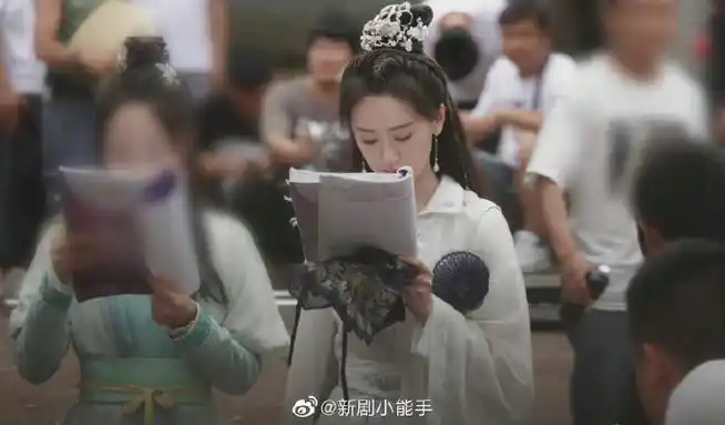 袁冰妍祝卿好#《祝卿好》袁冰妍饭拍路透来啦这个造型也好看呀,发现