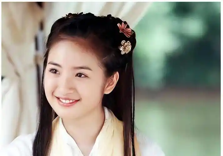 出道多年一直绯闻缠身,林依晨的豪门生活幸福吗?_郑元畅_胡歌_时候