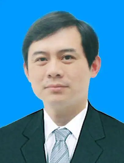 副院长,消化内科主任张清同志作为医院新冠病毒防治指挥部副指挥长