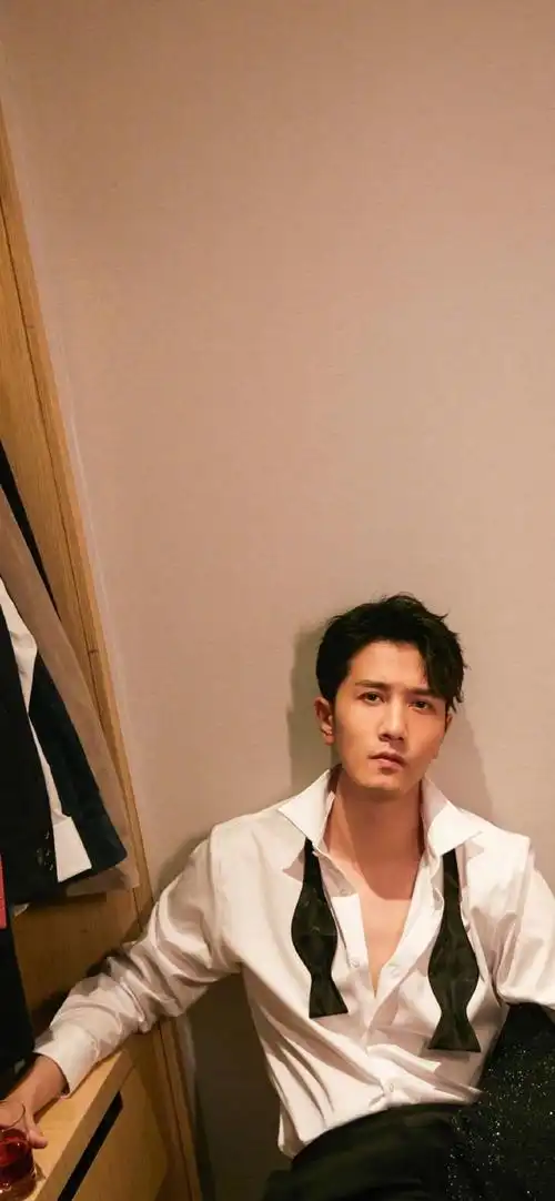 壁纸超话#玫瑰的故事##彭冠英