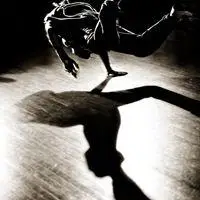 帅气breaking舞者头像_微信头像图片大全