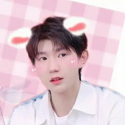 猫儿#你的小兔子宝宝@tfboys-王源突然出现,不愧是从小可爱到大的崽崽