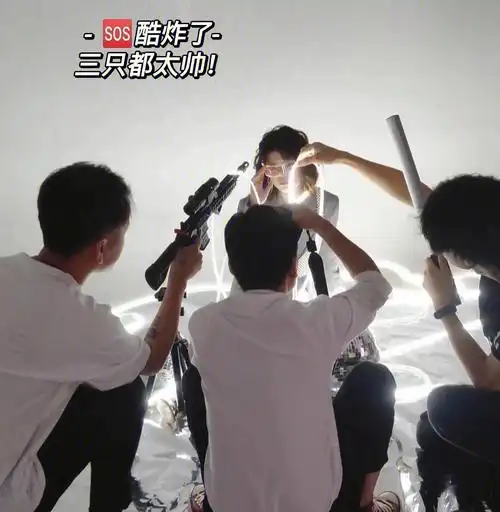 手机花絮专业的室内拍摄有多爽