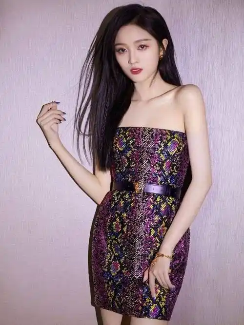 美女明星吴宣仪写真图集时尚气质真是个漂亮的小姐姐