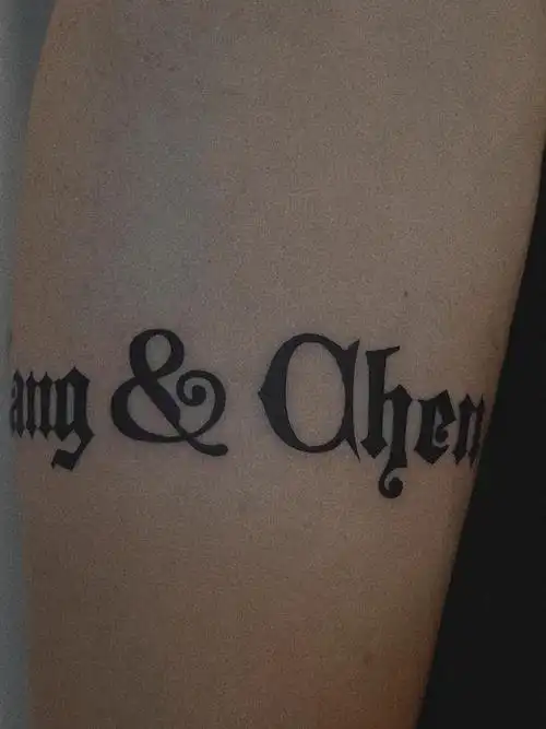 哥特英文臂环_纹身图案手稿图片_时倩的纹身作品集