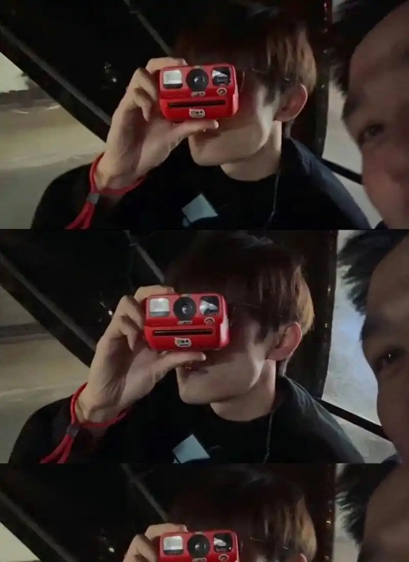 胖虎晒带易烊千玺溜达视频,是谁又在日常羡慕胖虎哥哥哥了让我魂穿