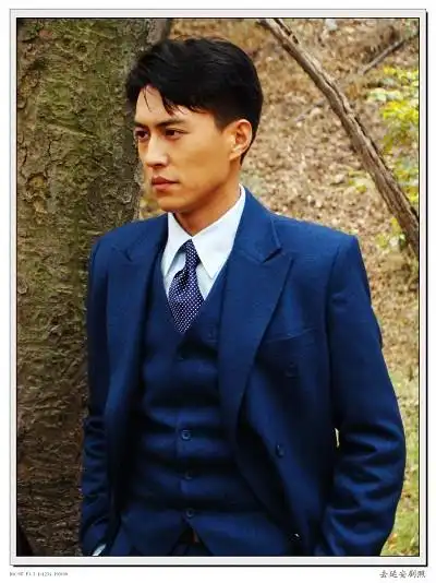 靳东周扬新浪娱乐讯 昨晚(9月29日),29集红色悬疑剧《特殊争夺》(原名