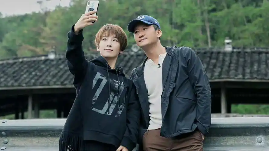 稳稳的幸福!谢楠吴京互说我在呢让对方安心,曾抵押房子支持老公