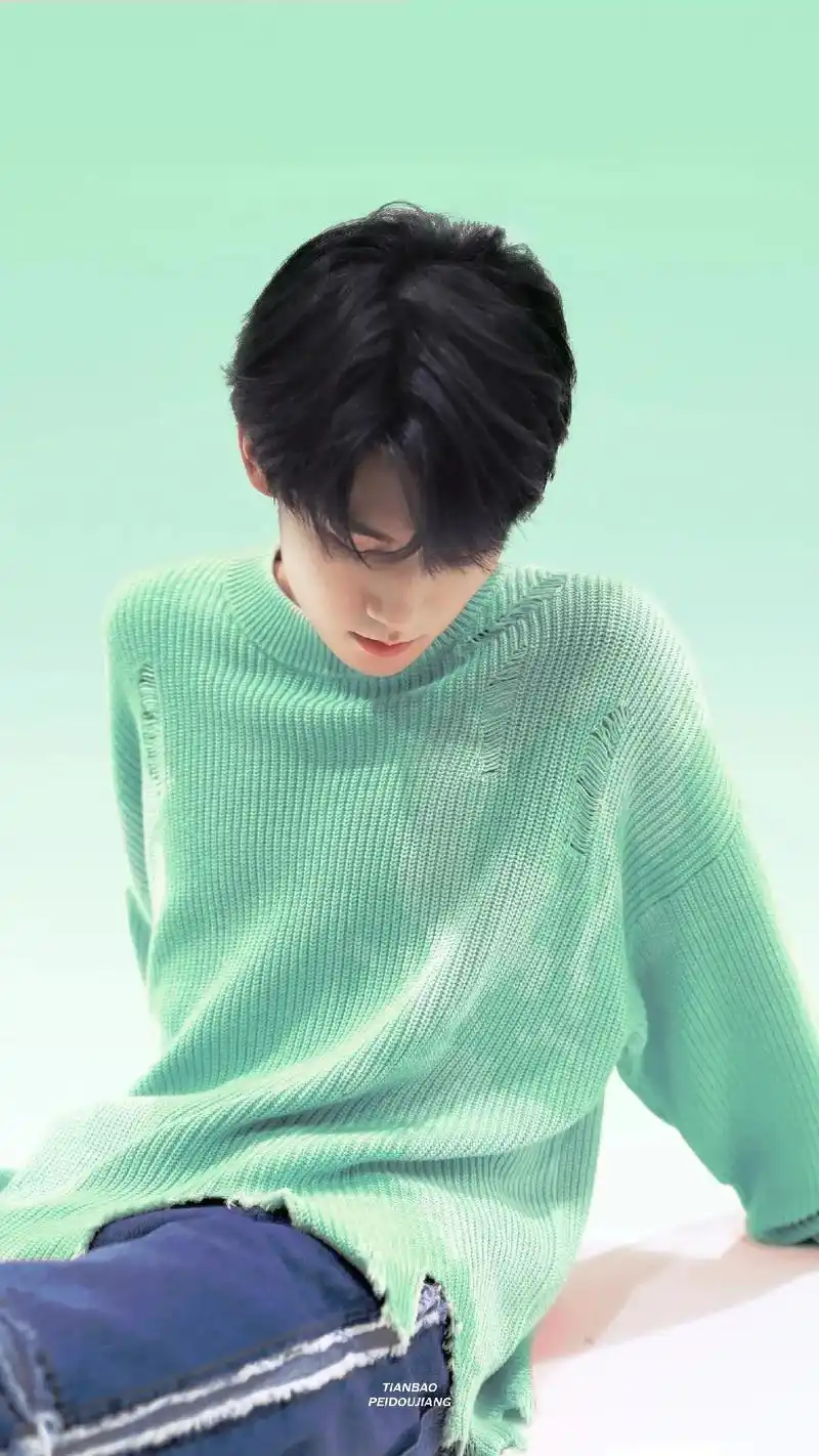 张真源#壁纸 "乖乖"(图cr水印) - 抖音