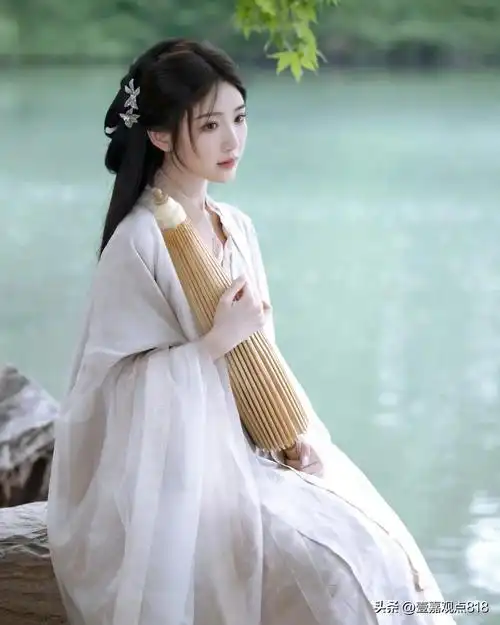 毛晓彤|古风清冷造型,温文莞尔,倾国倾城_古代_带着_总能