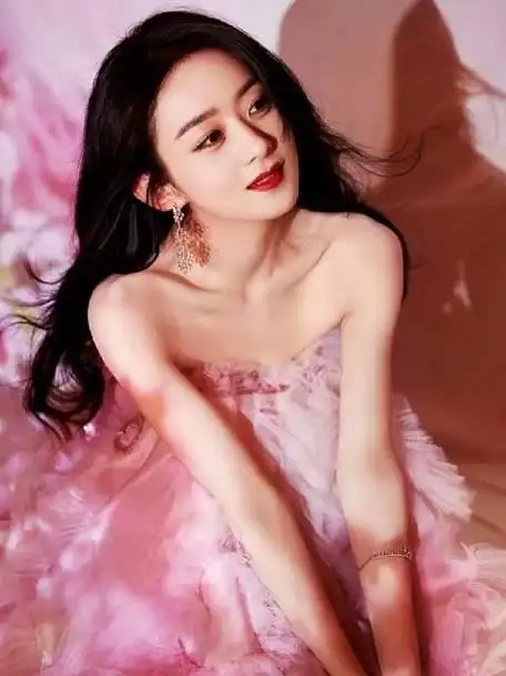 赵丽颖1987年10月16日出生于河北省廊坊市中国内地影视女演员