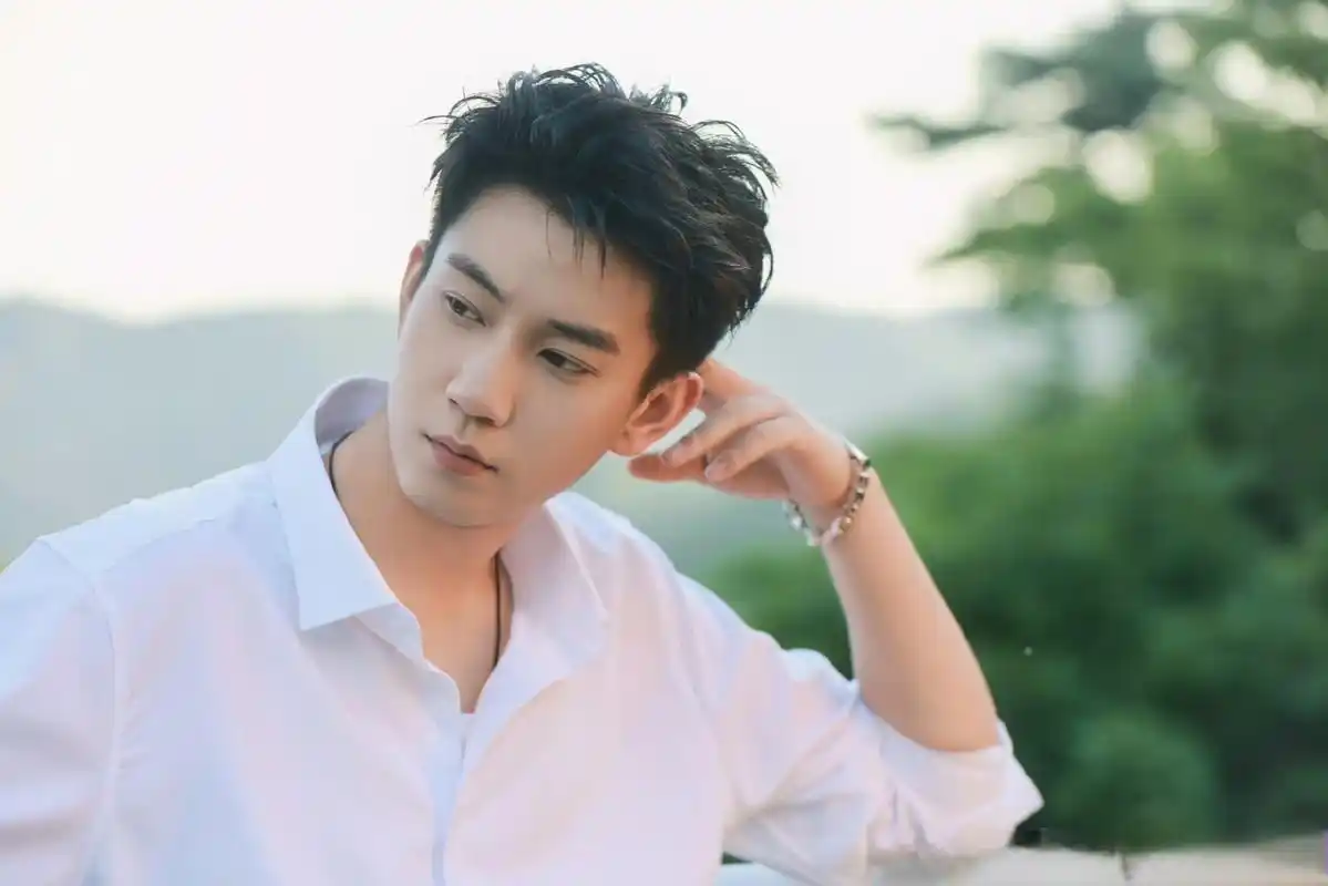 王子奇在线升级奇门暴富 王子奇的演技这么好,我也是超想看他和tvb的