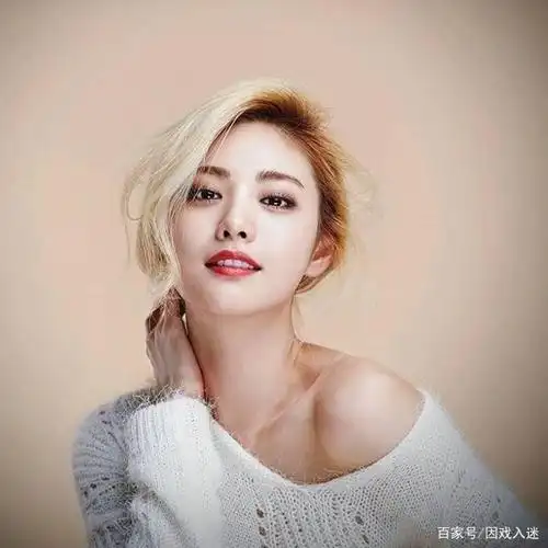 国外资深媒体评选近十年最美的30个女人第一名