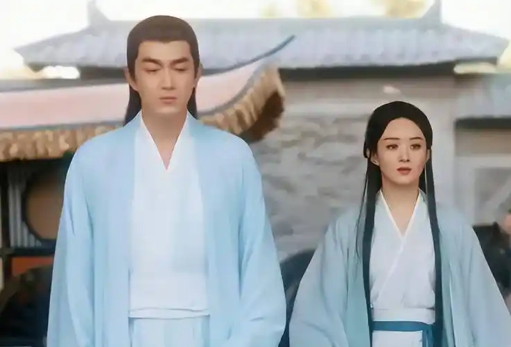 与凤行一开播遭差评赵丽颖林更新年龄感重剧情幼稚