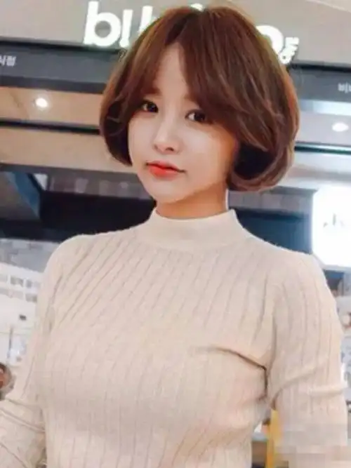 97脸盘子大的女孩子要怎么选发型呢?