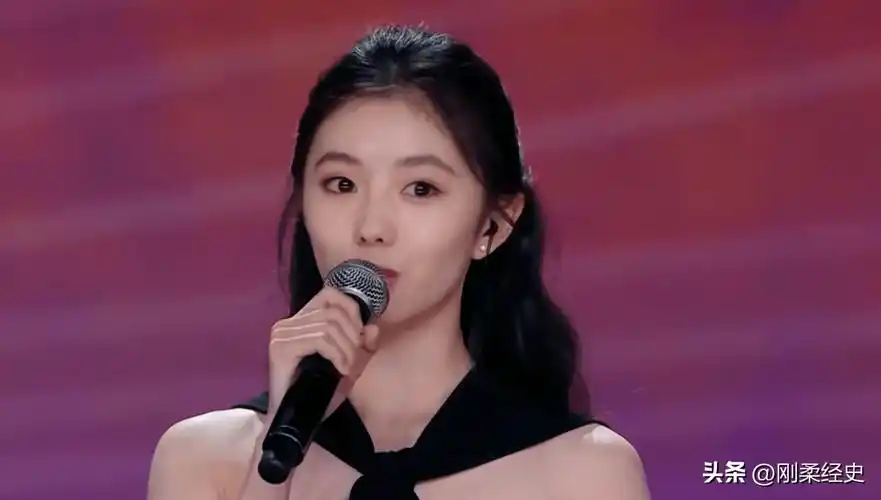 张靓颖,周笔畅只能算中坚力量,至于郁可唯,谭维维只能算作新生代