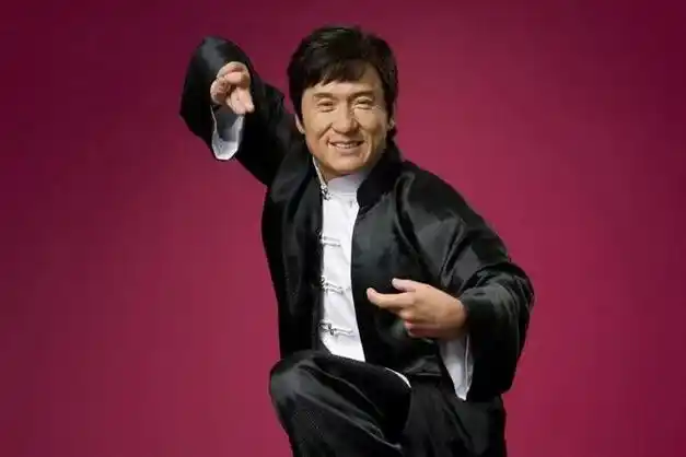 成龙庆70岁大寿发文回应断崖式衰老不老男神都是假的