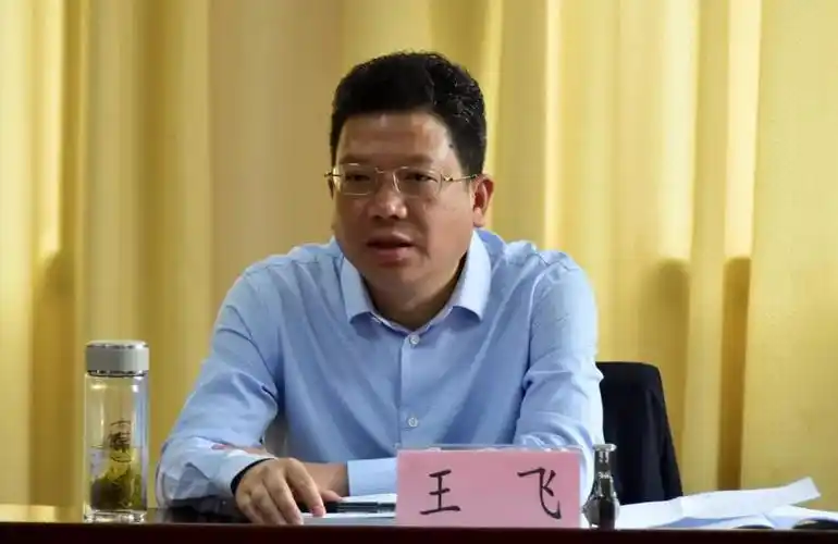 王飞县长到余庆中学调研,字字句句都语重心长!