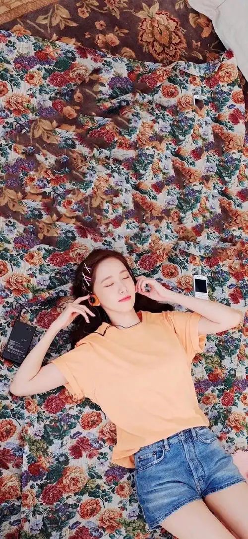 壁纸超话林允儿美女壁纸系列