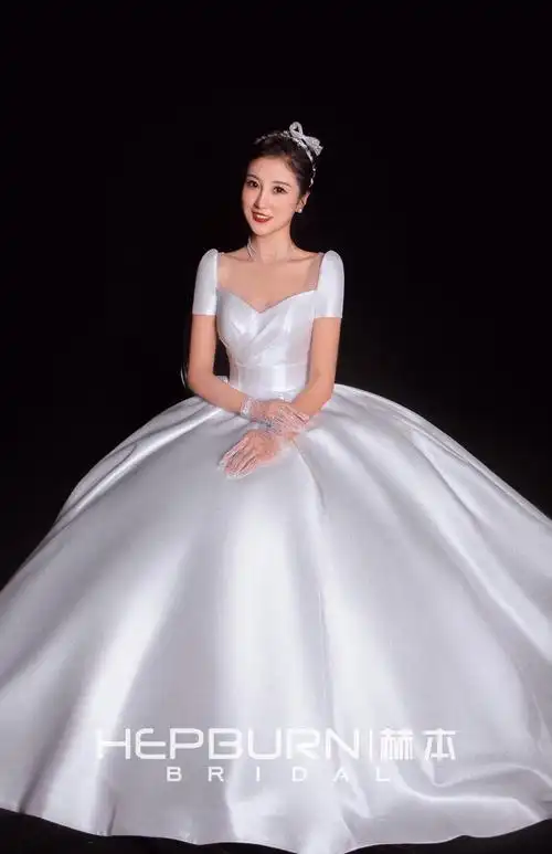 品牌婚纱轻写真