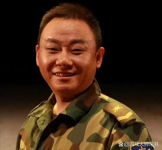 邵峰:春晚舞台上的喜剧之星,背后隐藏的深情主角 邵峰,一位家喻户晓的