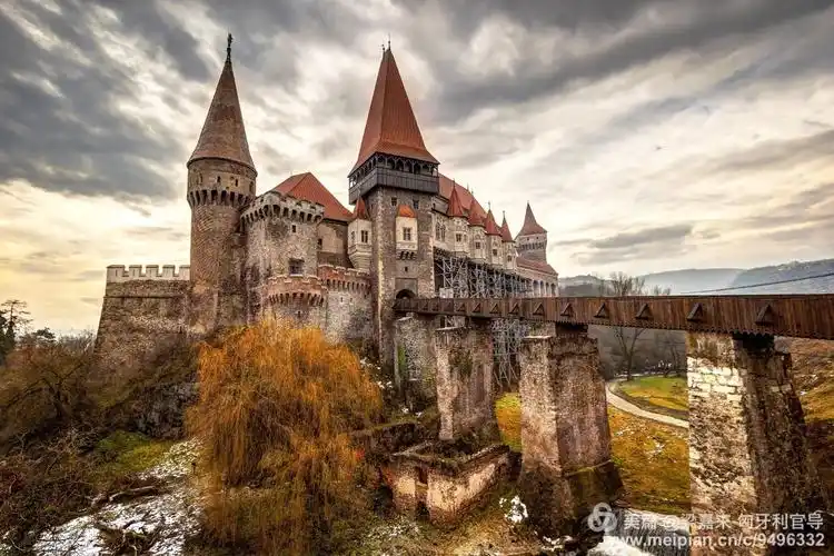 听梁导讲述欧洲的故事之--一个真实的中世纪城堡