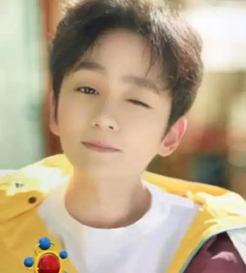 男神用宝宝滤镜蔡徐坤不是最帅第一超出所有人意外