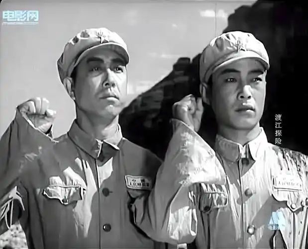 难忘《上甘岭》舍生忘死的一排长陈德厚,他还曾经饰演田华的父亲