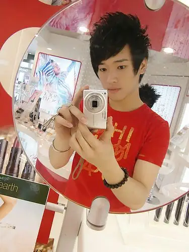 【转载】帅哥--王子钦