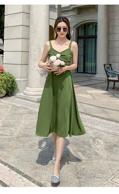 8222#绿色露背吊带裙2020新款性感度假沙滩裙大摆连衣裙