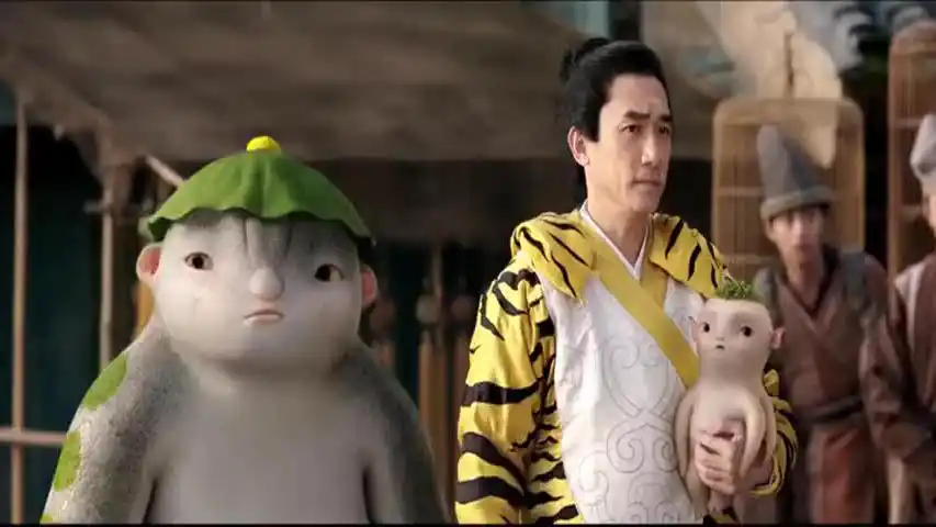 小胡巴一扭头就看见了爸爸妈妈,开心坏了,谁知刚团聚就被抢走了