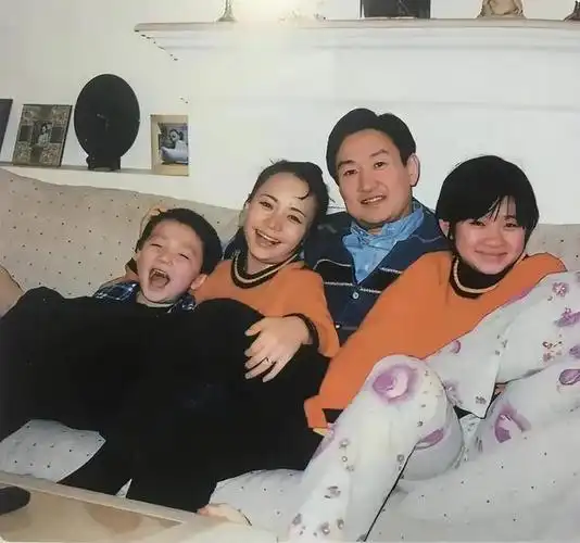 瞒不住了!宋丹丹女儿曝光,比巴图优秀好几倍,如今已是华人骄傲